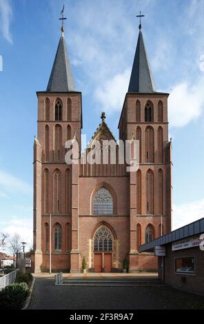 Westfassade, Kleve, Probsteikirche St. Mariae Himmelfahrt Foto Stock