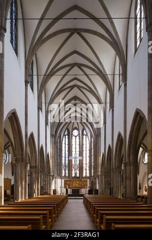 Blick nach Osten, Kˆln, Minoritenkirche Foto Stock