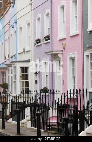 Facciata esterna di 9 Bywater Street, casa del personaggio immaginario George Smiley nei romanzi di John le Carre, Londra, Regno Unito. Foto Stock