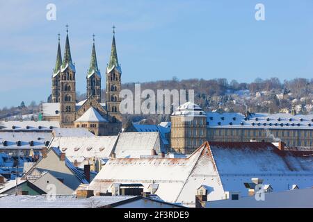 Blick auf Dom und Residenz, Inverno, Bamberga Foto Stock