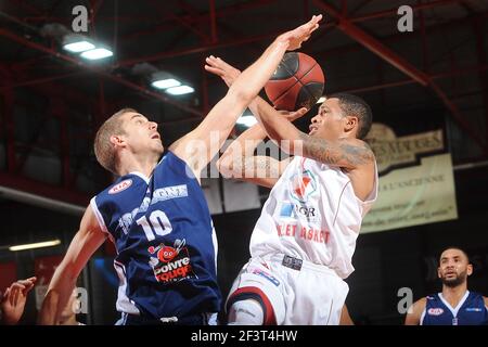 BASKET - CAMPIONATO FRANCESE PROA 2012-2013 - CHOLET V BOULAZAC - CHOLET (FRA) - 24/11/2012 - FOTO PASCAL ALLEE / HOT SPORTS / DPPI - Foto Stock