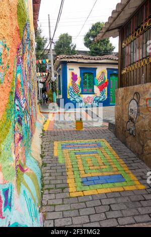 macarena e la sua arte di strada, Bogota, Colombia Foto Stock