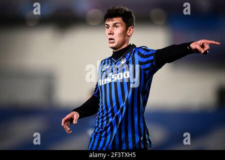 Madrid, Spagna - 16 marzo 2021: Matteo Pessina di Atalanta BC gesti durante la UEFA Champions League Round di 16 seconda tappa tra Real Madrid CF e Atalanta BC. Il Real Madrid CF ha vinto 3-1 su Atalanta BC. Credit: Nicolò campo/Alamy Live News Foto Stock