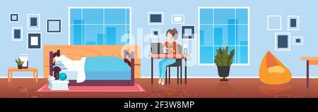 ragazza blogger commentando il processo di gioco video recensione blogging live streaming concept gamer in cuffia con gamepad che gioca ai giochi sul computer portatile vivere Illustrazione Vettoriale