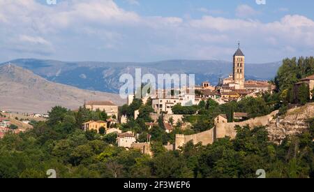 Segovia, città monumentale. Alcazar, cattedrale e chiese Foto Stock
