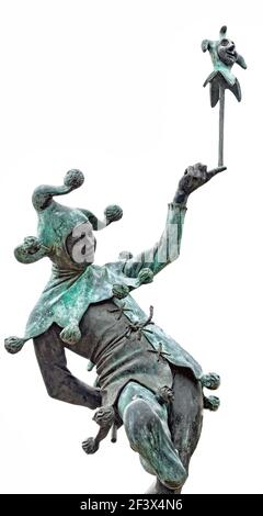 Ritagliati dalla scultura Jester al memoriale di Sir Ronald Gower a Stratford Upon Avon, Warwickshire, Inghilterra Foto Stock