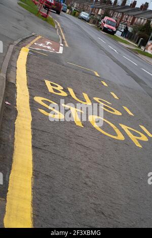 fermata dell'autobus, lay-by, requisito, traffico, regolamentazione, Indicazione, contrassegni, regolazione della circolazione stradale, spazio libero, pick-up, abbassare i passeggeri, divieto Foto Stock