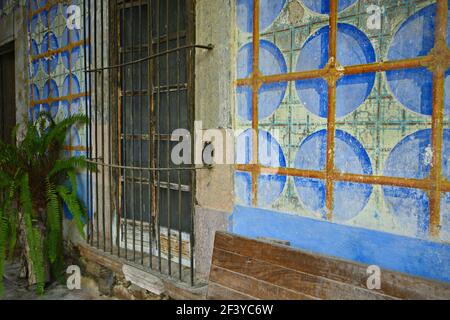 Talavera parete piastrella della coloniale Hacienda de Peotillos in Villa Hidalgo, San Luis Potosí Messico. Foto Stock