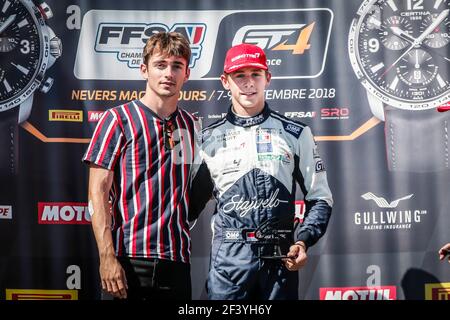 LECLERC Charles (fra), pilota di F1 del team Sauber, LECLERC Arthur (mon), F4 FFSA Academy, ritratto, podio gara 2 nel corso del campionato francese FFSA GT 2018, dal 7 al 9 settembre a Magny-Cours, Francia - Foto Jean Michel le Meur/DPPI Foto Stock