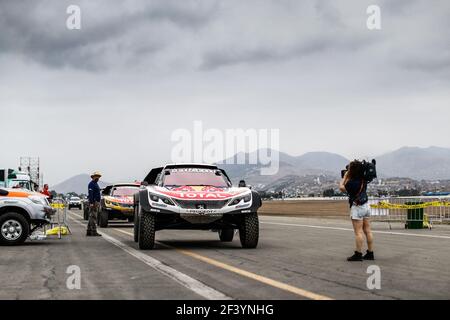 306 LOEB SEBASTIEN (FRA), ELENA DANIEL (MCO), PEUGEOT 3008 DKR, AUTO, AUTO, Azione durante la Dakar 2018, scrutinio, verifiche, Perù, il 3 al 6 gennaio - Foto Frederic le Floc'h / DPPI Foto Stock