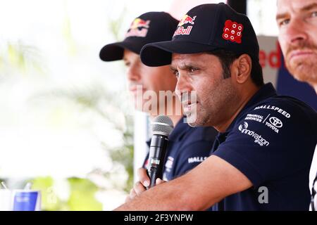 AL-ATTIYAH NASSER (QAT) Legende, TOYOTA Hilux, auto, auto, ritratto durante la Dakar 2018, scrutinio, verifiche, Perù, il 3 al 6 gennaio - Foto Francois Flamand / DPPI Foto Stock