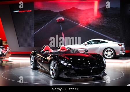 Ferrari Monza SP2 in occasione del Mondial de l'Automobile 2018, Paris Motorshow, dal 4 al 14 ottobre, Francia - Foto Antonin Vincent / DPPI Foto Stock