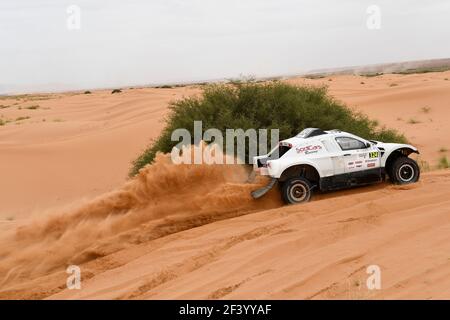 324 BALOCCHI Francis (fra), Seillet Bruno (fra), Francis Balocchi, Chevrolet BV2, auto, Azione durante il Rally del Marocco 2018, fase 2, Erfoud a Erfoud, 6 ottobre - Foto Eric Vargiolu / DPPI Foto Stock