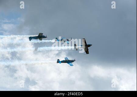 SOUTHEND-ON-SEA, ESSEX, UK - 30 MAGGIO 2010: La squadra di Aerobatic di Blades al Southend Air show Foto Stock