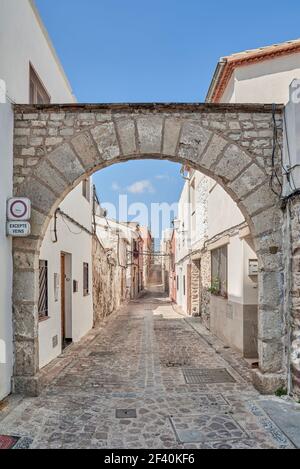 Portal de la Judería, (Portalet de la Sang) accesso al complesso urbano del quartiere ebraico nella città di Sagunto provincia di Valencia, Spagna. Foto Stock