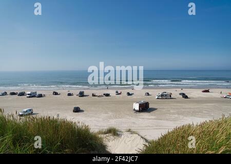 Vista sulla spiaggia di Vejers a Jutland, Danimarca, nelle giornate di sole Foto Stock
