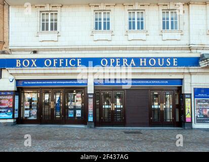 Ingresso al Box Offfice e all'Opera House DI grado 2 Teatro elencato nel complesso dei Giardini invernali di St Johns Square Blackpool Lancashire Inghilterra Regno Unito Foto Stock