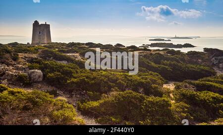 Torre SES Portes. Torre di guardia nel parco naturale di Ses Salines sull'isola di Ibiza Foto Stock