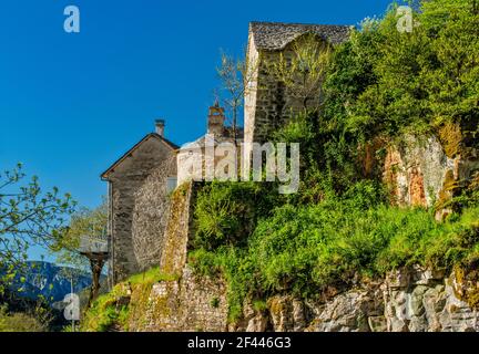 Case in villaggio di Les Vignes, Gorges du Tarn, comune di Massegros Causses Gorges, dipartimento Lozere, regione Occitanie, Francia Foto Stock