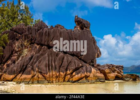 Geografia / viaggio, Seychelles, rocce di granito sulla spiaggia di Baie Laraie, Isola Curieuse, Seychelles, diritti aggiuntivi-clearance-Info-non-disponibile Foto Stock