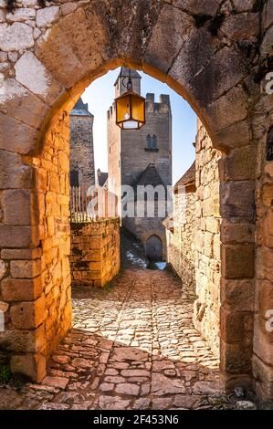 Castello medievale di Beynac e Cazenac in Dordogna in Nuova Aquitania, Francia Foto Stock