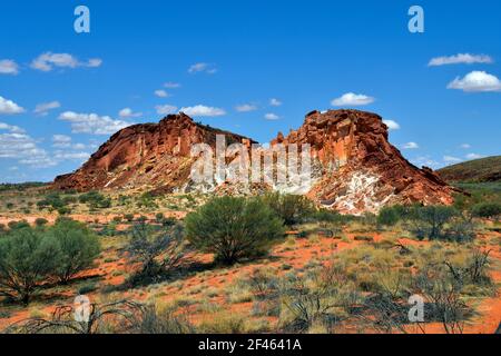 Australia, formazione di roccia in Rainbow valley national park nel Territorio del Nord Foto Stock