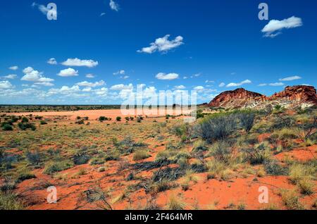 Australia, formazione di roccia in Rainbow valley national park nel Territorio del Nord Foto Stock