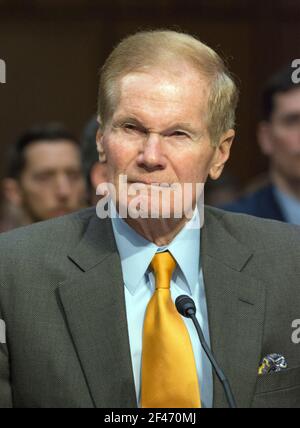 Il senatore degli Stati Uniti Bill Nelson (democratico della Florida) testimonia dinanzi al Comitato giudiziario del Senato degli Stati Uniti durante "un'audizione di supervisione per esaminare le sparatorie Parkland e le proposte legislative per migliorare la sicurezza scolastica" a Capitol Hill a Washington, DC mercoledì 14 marzo 2018.Credit: Ron Sachs / CNP | utilizzo in tutto il mondo Foto Stock