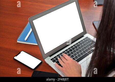 Programmatore, Mobile Application Designers, Web Designer che lavora in ufficio. Foto Stock