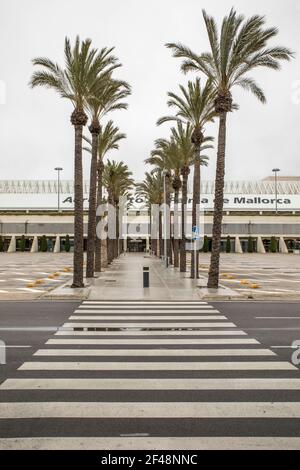 Berlino, Berlino, Germania. 19 marzo 2021. Aeroporto vuoto in attesa dei turisti all'aeroporto di Palma de Mallorca. Credit: John-Patrick Morarescu/ZUMA Wire/Alamy Live News Foto Stock