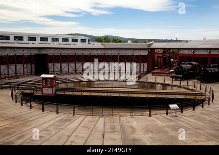 Sito storico nazionale di Steamtown, Pennsylvania, Stati Uniti. Roundhouse e Tavola rotonda Foto Stock