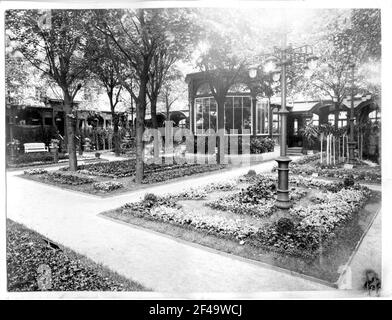 Promemoria della pubblicità floreale e vegetale. Plauen i. V., dal 29 settembre al 7 ottobre 1930 organizzato dal Vogtland Gärtnerverein. Area aperta con padiglione Foto Stock