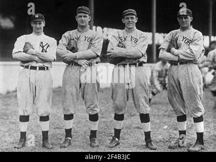 Pi Schwert, ed Sweeney, Les Nunamaker, Arthur Pickering (semi-pro catcher), New York al ca. 1915 Foto Stock