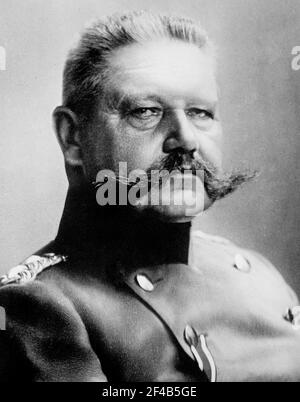 Paul von Hindenburg, maresciallo di campo prussiano-tedesco e statista ca. 1910-1915 Foto Stock