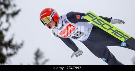 Klingenthal, Germania. 20 Marzo 2021. Sci nordico/nordico combinato: Coppa del mondo, individuale, grande collina/10 km, uomini, in Vogtlandarena. Eric Frenzel dalla Germania salta dalla grande collina. Credit: Jan Woitas/dpa-Zentralbild/dpa/Alamy Live News Foto Stock