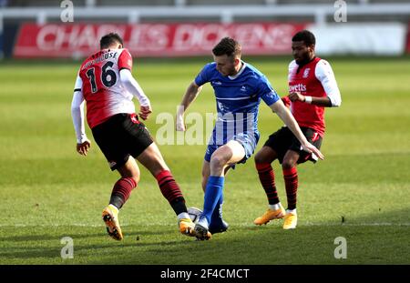 HARTLEPOOL, INGHILTERRA. 20 MARZO: Rys Oates di Hartlepool United e Kyran Lofthouse of Woking durante la partita della Vanarama National League tra Hartlepool United e Woking a Victoria Park, Hartlepool sabato 20 Marzo 2021. (Credit: Chris Booth | MI News) Credit: MI News & Sport /Alamy Live News Foto Stock