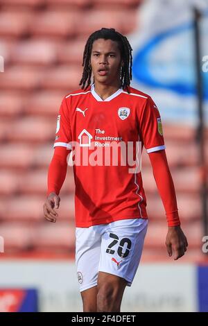 Barnsley, Regno Unito. 20 Marzo 2021. Toby Sibbick n° 20 di Barnsley durante la partita a Barnsley, Regno Unito, il 20/2021/03. (Foto di Mark Cosgrove/News Images/Sipa USA) Credit: Sipa USA/Alamy Live News Foto Stock