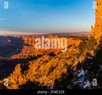 Il Desert Watchtower si trova sul bordo del Grand Canyon, Grand Canyon National Park, Arizona, Stati Uniti Foto Stock