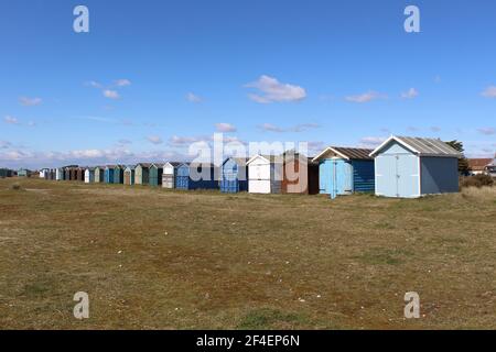 Colorate capanne sulla spiaggia di Hayling Island. Foto Stock