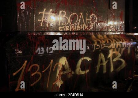 Kiev, Ucraina. 20 Marzo 2021. KIEV, UCRAINA - 20 MARZO 2021 - graffiti copre le pareti dell'Ufficio del Presidente dopo il non sentire? Vedrai! rally tenuto il compleanno di ex leader del settore di destra in Odesa Regione Serhii Sternenko, Kiev, capitale dell'Ucraina. Credit: Ukrinform/Alamy Live News Foto Stock