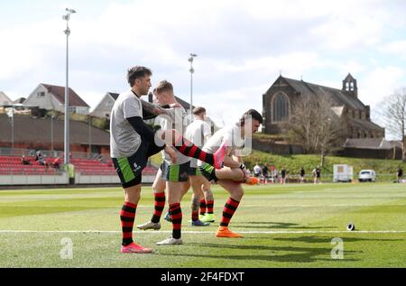 Gavin Henson dei West Wales Raiders si è scaldato prima della partita della Betfred Challenge Cup allo Stebonheath Park, Llanelli. Data immagine: Domenica 21 marzo 2021. Foto Stock