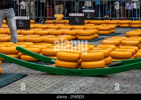 Alkmaar, Paesi Bassi; 18 maggio 2018: Trasporto del mercato del formaggio Foto Stock