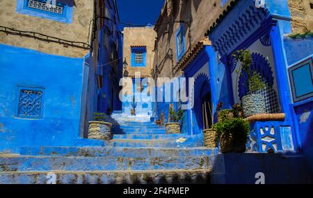 Tradizionale marocchino dettagli architettonici a Chefchaouen, Marocco, Africa Foto Stock