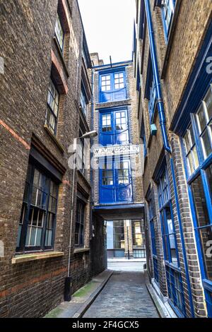 Porte di carico dell'ex W A Hudson Ltd Arredamento Brassfonders workshop, Shoreditch, Londra, UL Foto Stock