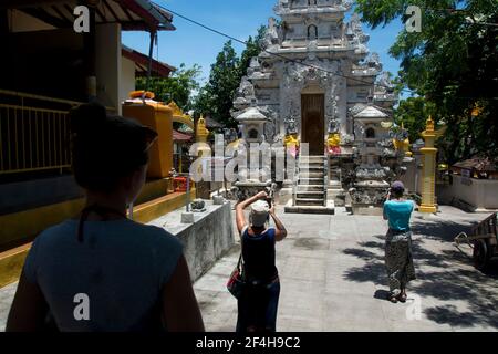 Das Kloster pura Menjangan auf der gleichnamigen Insel beim Bali Barat Nationalpark Foto Stock