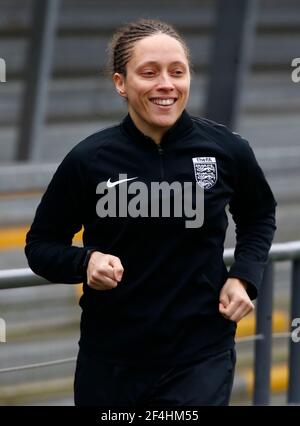 Barnet, Regno Unito. 21 Mar 2021. EDGWARE, INGHILTERRA - MARZO 21: Assistente Referee Lauren Impey durante fa Women's Spur League betweenTottenham Hotspur e Bristol City allo stadio Hive, Edgware, UK il 21 Marzo 2021 Credit: Action Foto Sport/Alamy Live News Foto Stock