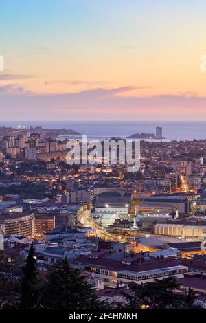 Vista al tramonto della città di Vigo, in Galizia, Spagna. Foto Stock