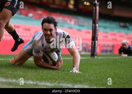 Cardiff, Regno Unito. 21 Mar 2021. Rufus McLean di Glasgow Warriors festeggia dopo aver ottenuto il punteggio della sua squadra 2 ° prova. Guinness Pro14 Rugby, Dragons contro Glasgow Warriors al Principato di Cardiff domenica 21 marzo 2021. pic di Andrew Orchard/Andrew Orchard sports photography/Alamy Live news Credit: Andrew Orchard sports photography/Alamy Live News Foto Stock