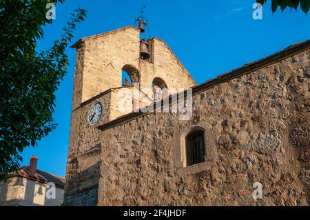 Saint-Jean de Dorres chiesa romana (12 ° secolo), Dorres, valle Cerdagne, Pirenei Orientali (66), regione Occitanie, Francia Foto Stock