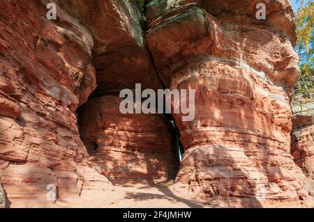 Formazione di rocce di arenaria, Altschlossfelsen, Foresta di Palatinato, Renania Palatinato, Germania, Europa Foto Stock